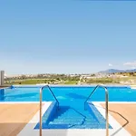 Beautiful Rooftop Pool 3Bed