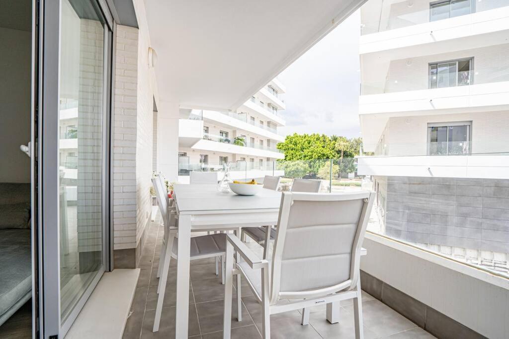 Apartment Beautiful Rooftop Pool 3bed *