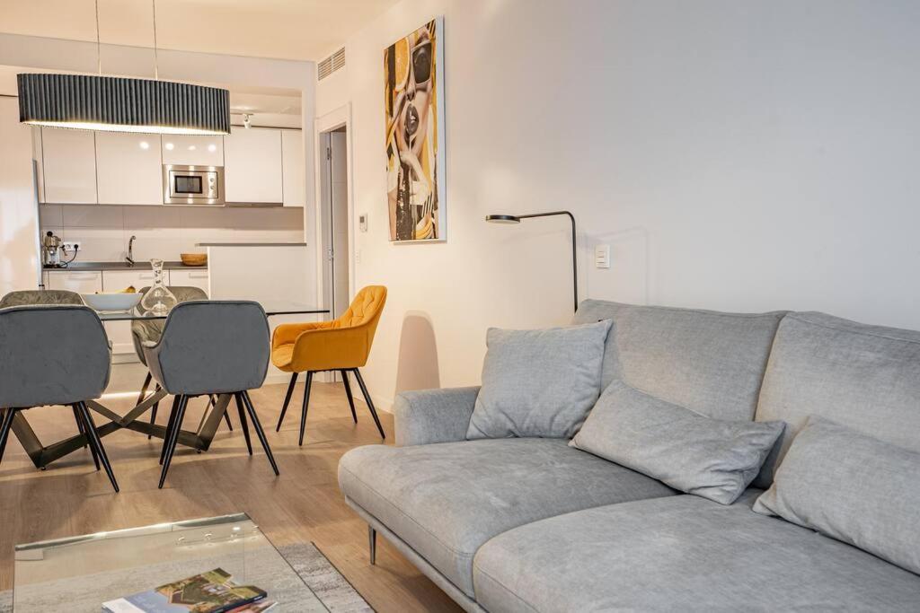 Apartment Beautiful Rooftop Pool 3bed *