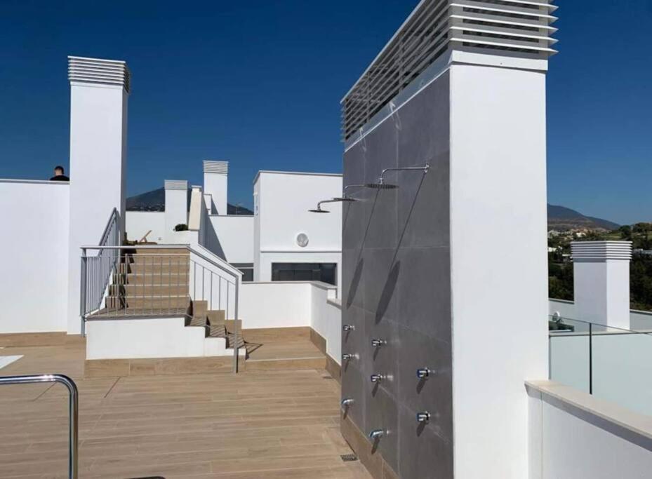 Beautiful Rooftop Pool 3bed Marbella