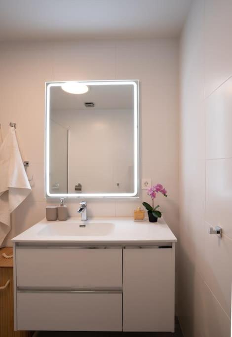 Beautiful Rooftop Pool 3bed *