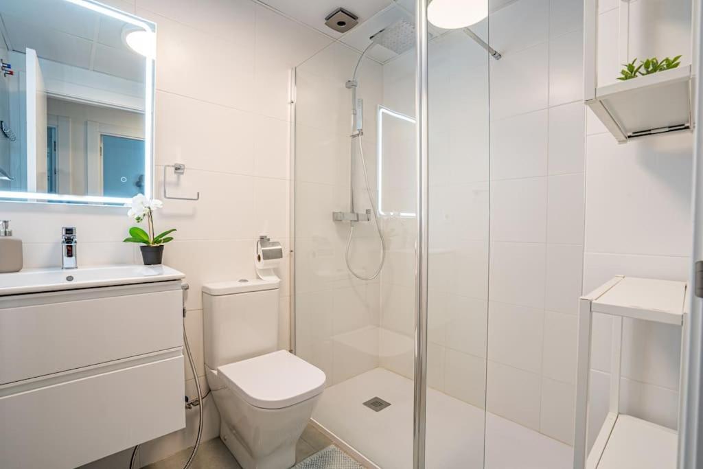 Beautiful Rooftop Pool 3bed
