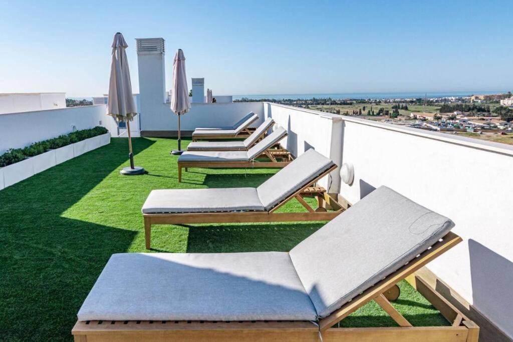 Beautiful Rooftop Pool 3bed * Marbella